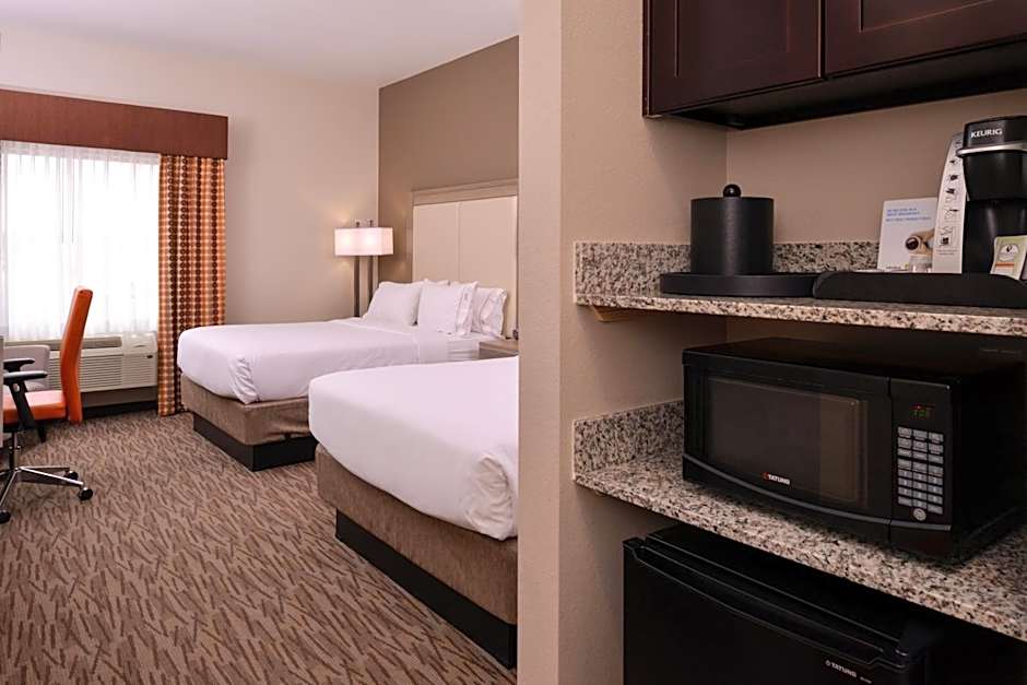Holiday Inn Express & Suites Williams By IHG