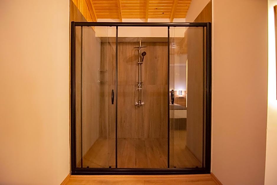Green Palace Suite Hotel