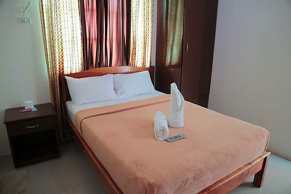 S-E Hotel And Residence