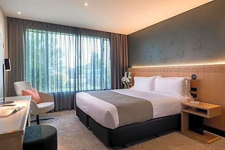 Queen Room - Disability Access