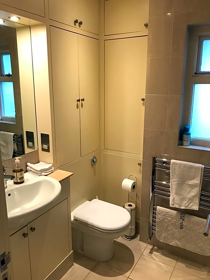 Fulham B&B – London