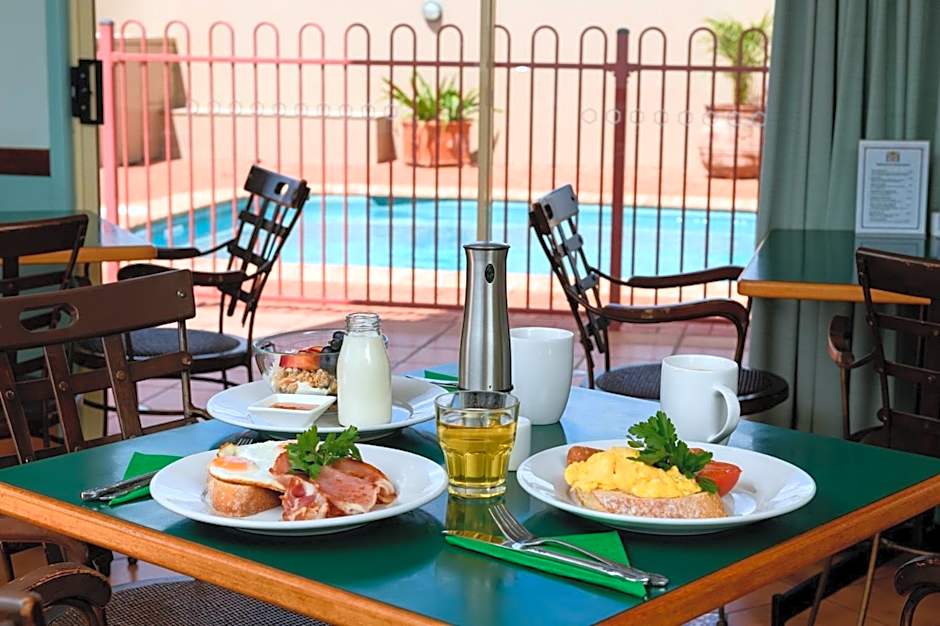 Villa Mirasol Motor Inn