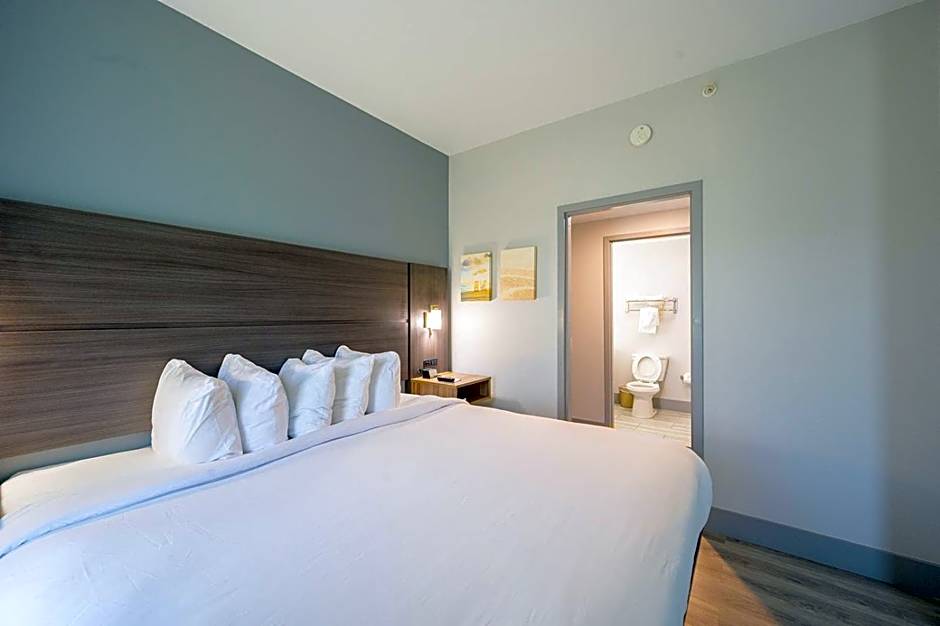 Hawthorn Extended Stay by Wyndham Panama City Beach