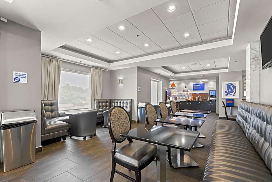 Holiday Inn Express Gonzales By IHG