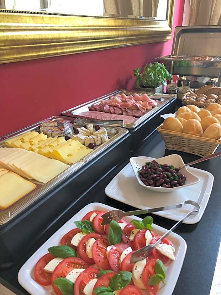 Royal Road Residence