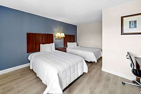 Double Room with Two Double Beds - Smoking