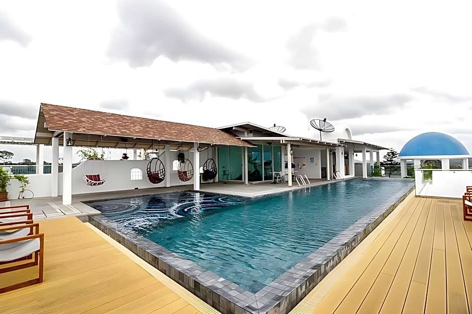 Costa Village Jacuzzi Bangsaray