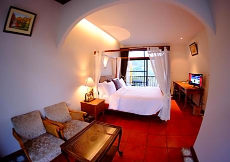 Deluxe Double Room with Bath