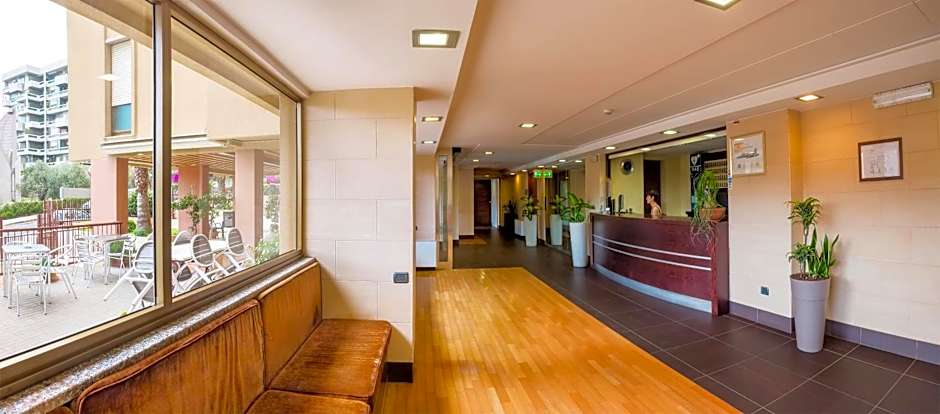 Hotel Residence Ulivi E Palme