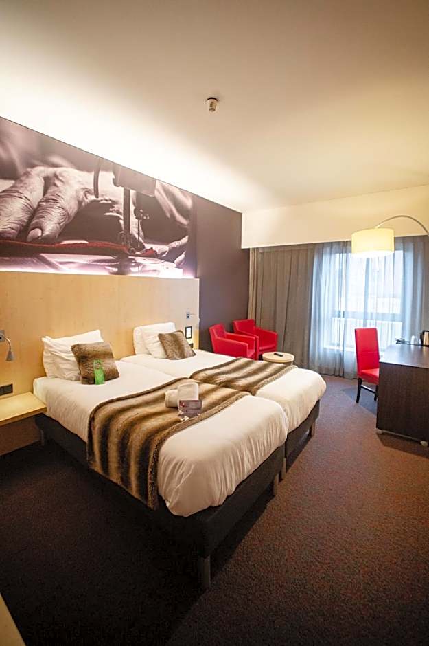 Photo 1 of 9 of 1 Double Bed or 2 Beds