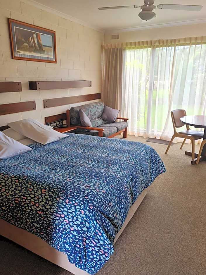 Toora Lodge Motel