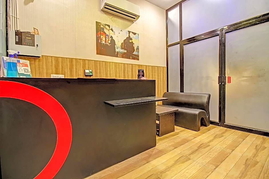 Super OYO Townhouse 702 Kachnar House Vikas Nagar – Lucknow, 