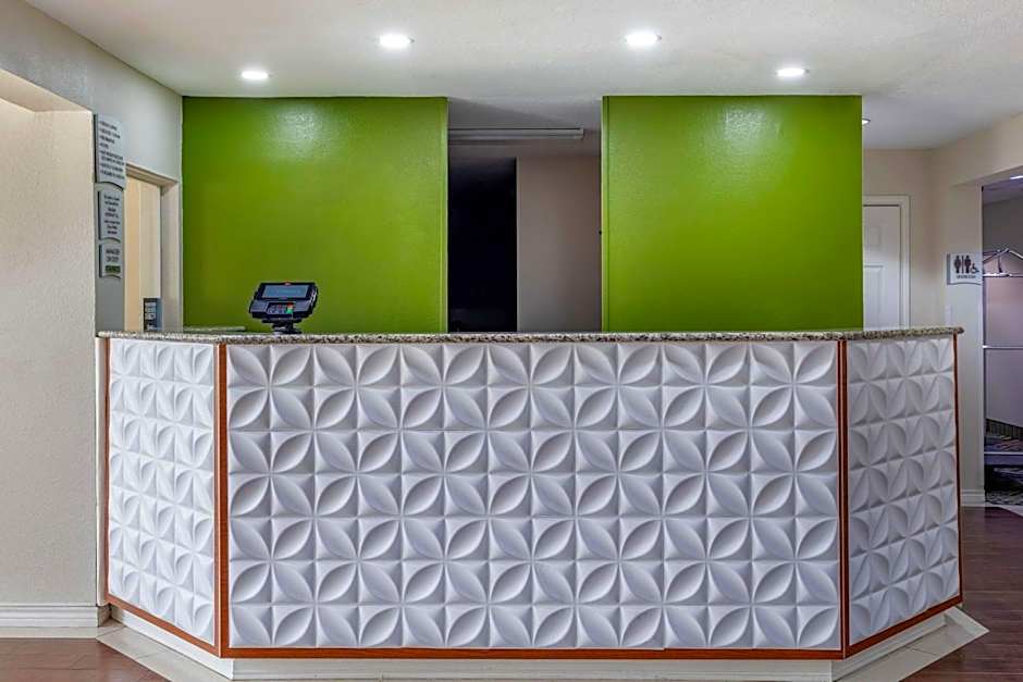 Quality Inn & Suites Longview I-20