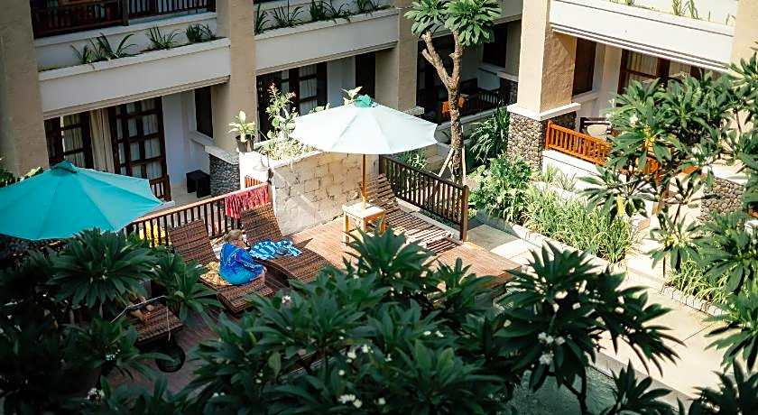 Fourteen Roses Beach Hotel