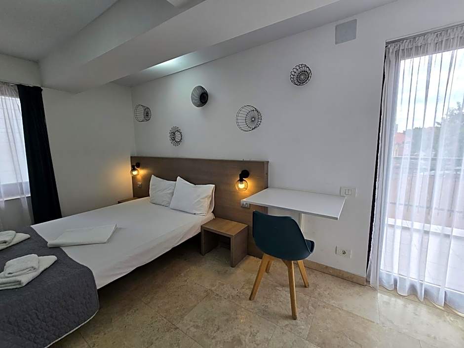 Dacia Residence Apartments