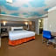Hollywood Palms Inns & Suites