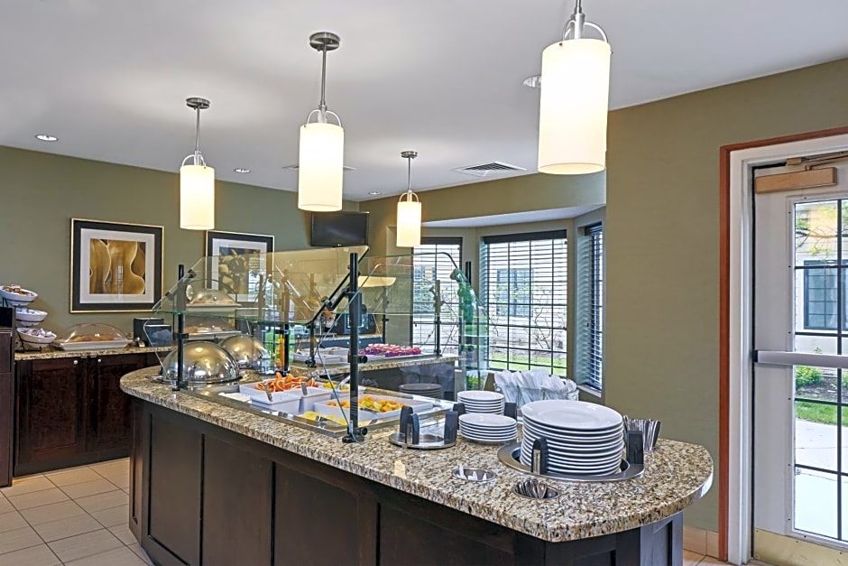 Staybridge Suites Glenview By IHG