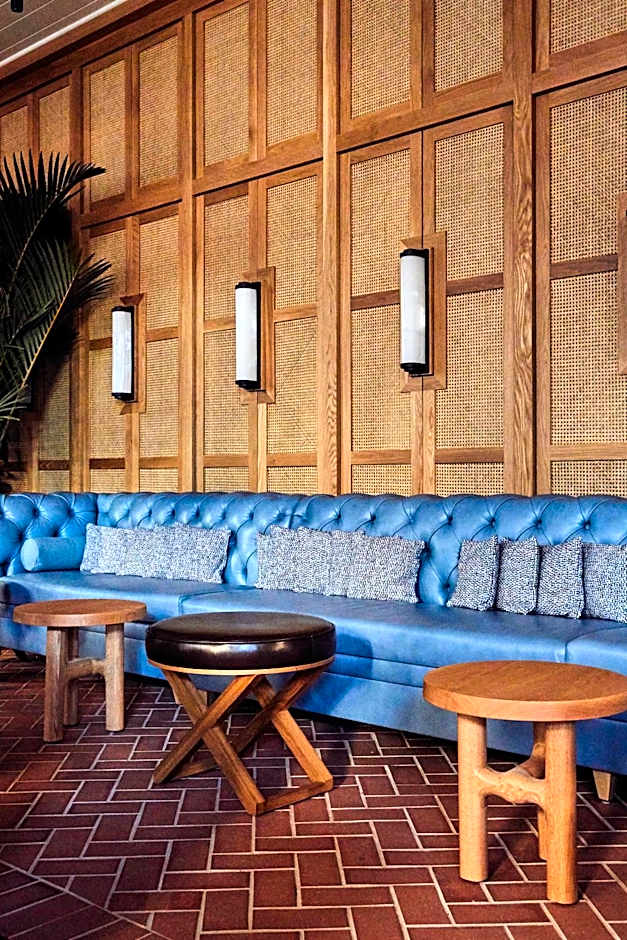 The Drayton Hotel Savannah, Curio Collection by Hilton