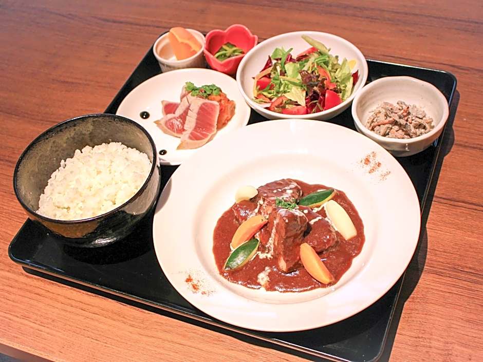 Hotel Katsuyama Premiere