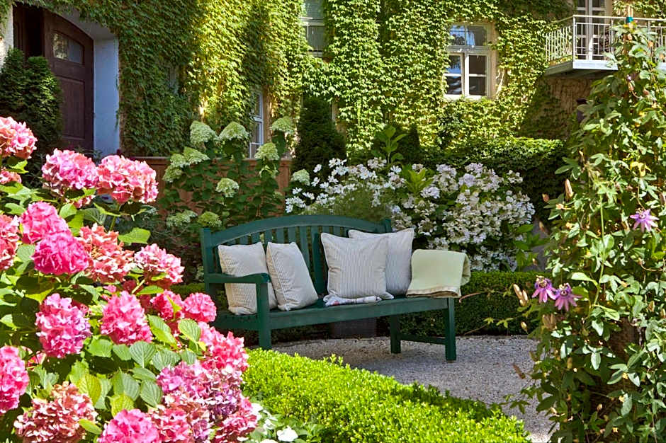 MAXIMILIAN MUNICH Apartments & Hotel