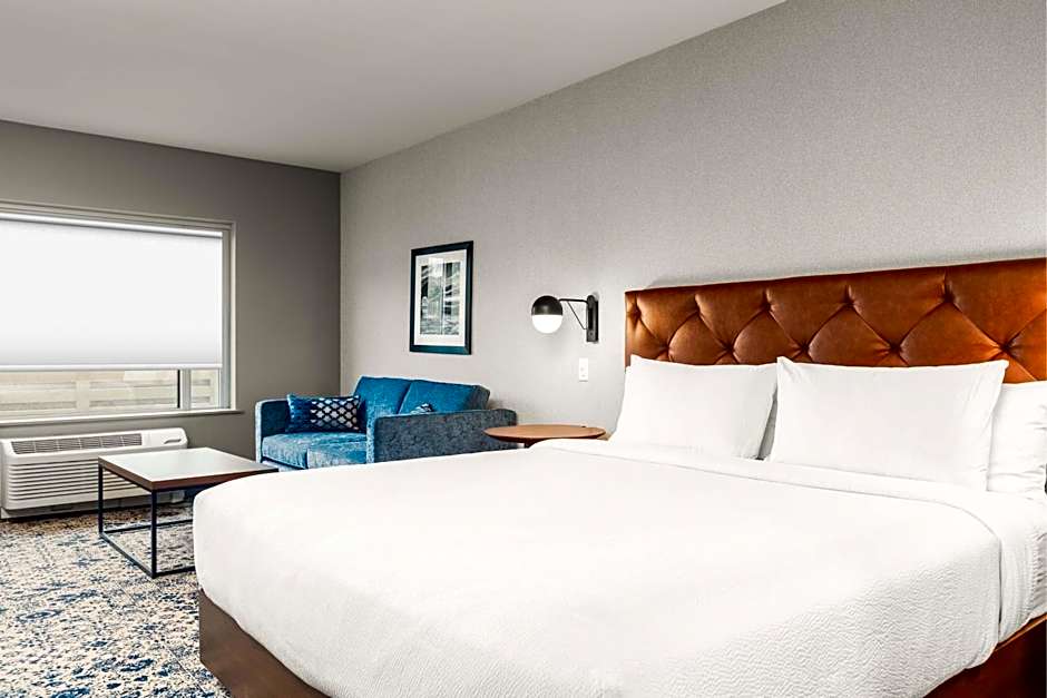 Four Points By Sheraton Kelowna Airport