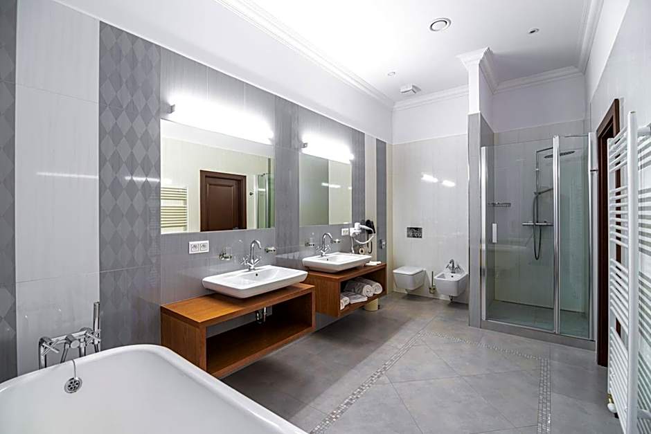 Hotel Michael's Palace