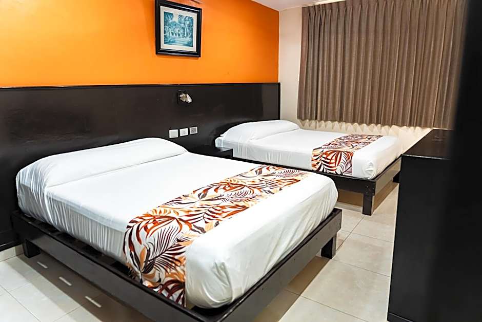 Hotel & Suites Domani