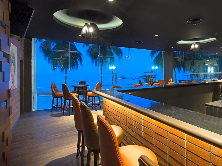 Mercure Penang Beach