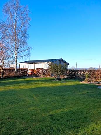 Ruth's Retreat Country Retreat with private hot tub