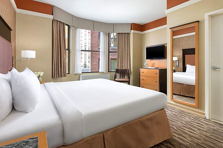 The Hotel @ Fifth Avenue