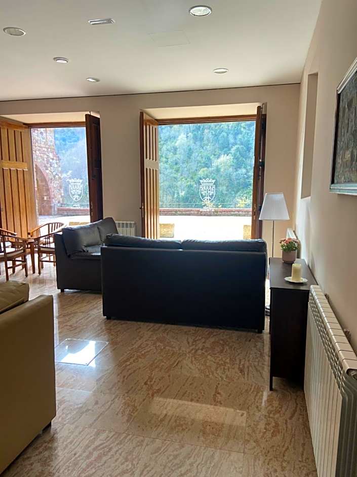 MONASTERIO de SANTA MARÍA DE VALVANERA