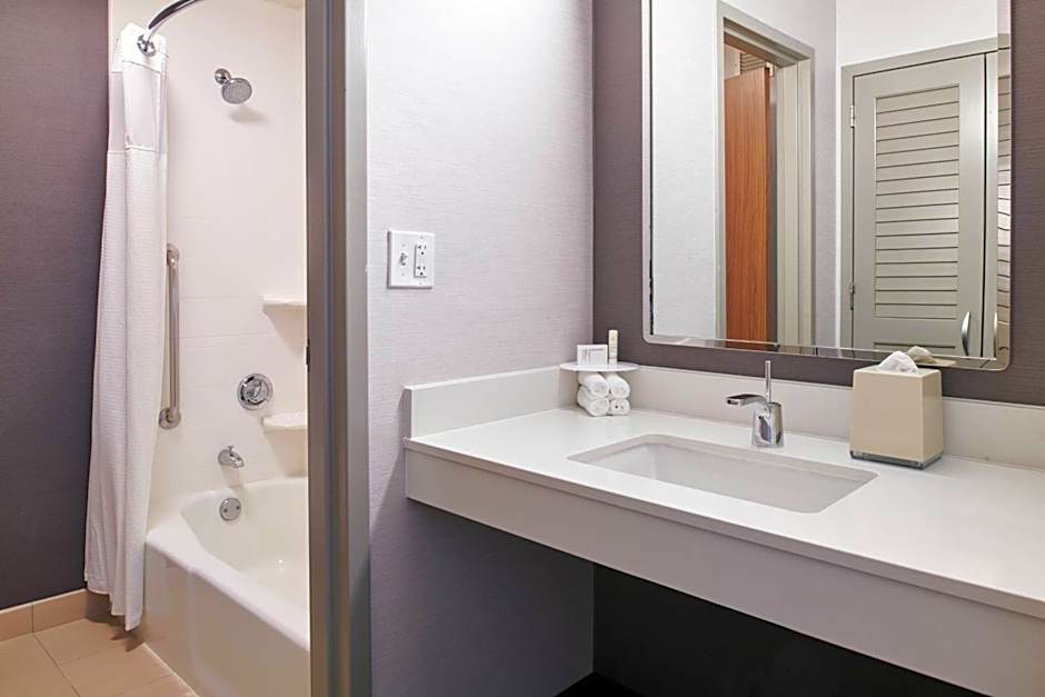 Courtyard By Marriott Chicago Highland Park/Northbrook