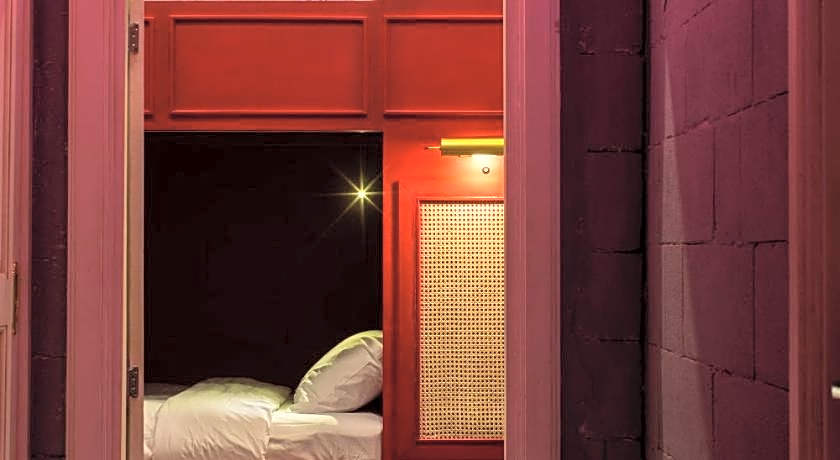 Azure Hostel Bangkok