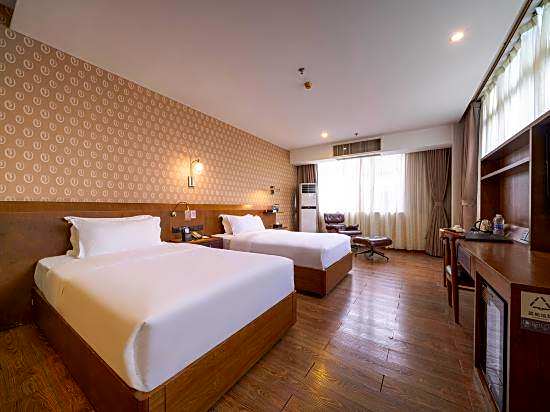 Jinyue Hotel (Guangzhou Baiyun Railway Station International Unit Branch)