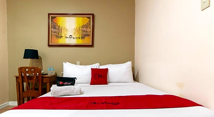 RedDoorz @ Downtown Tacloban