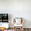 The Blue Whale - Sea View Apartment