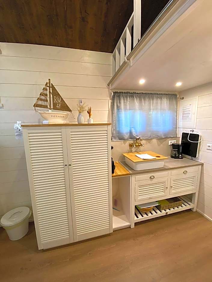 Tiny House Ems im PIER9 Tiny House Hotel