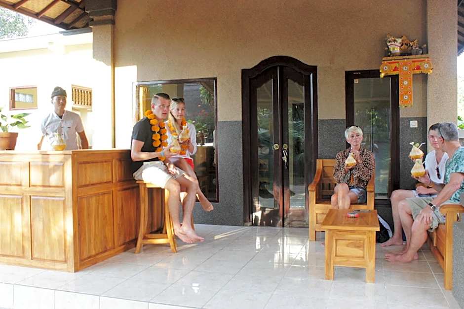 Kubu Padi Wooden House