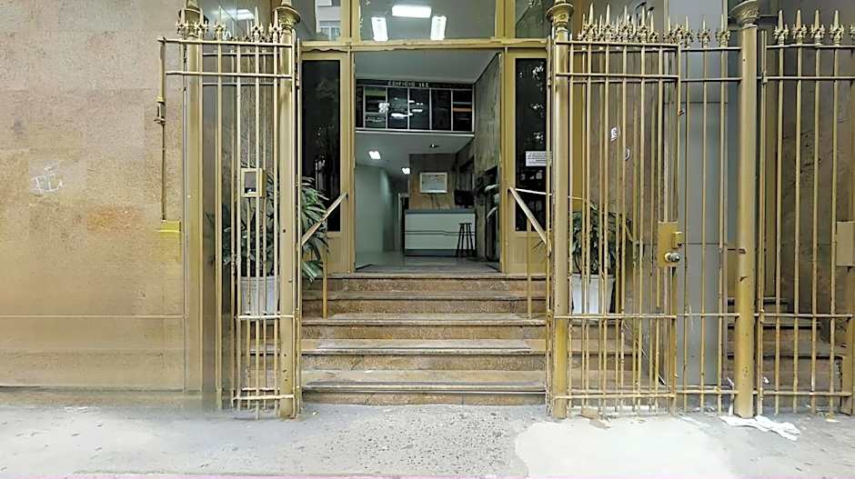 SUH Copacabana 66 Center of Copacabana Beach!