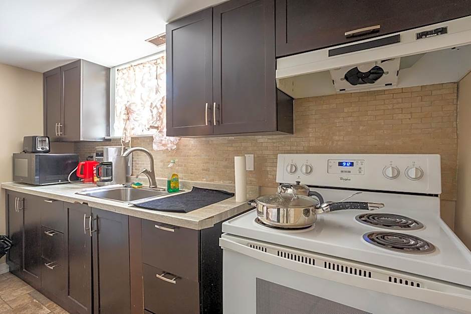 Private room with TVnetflix and free parking