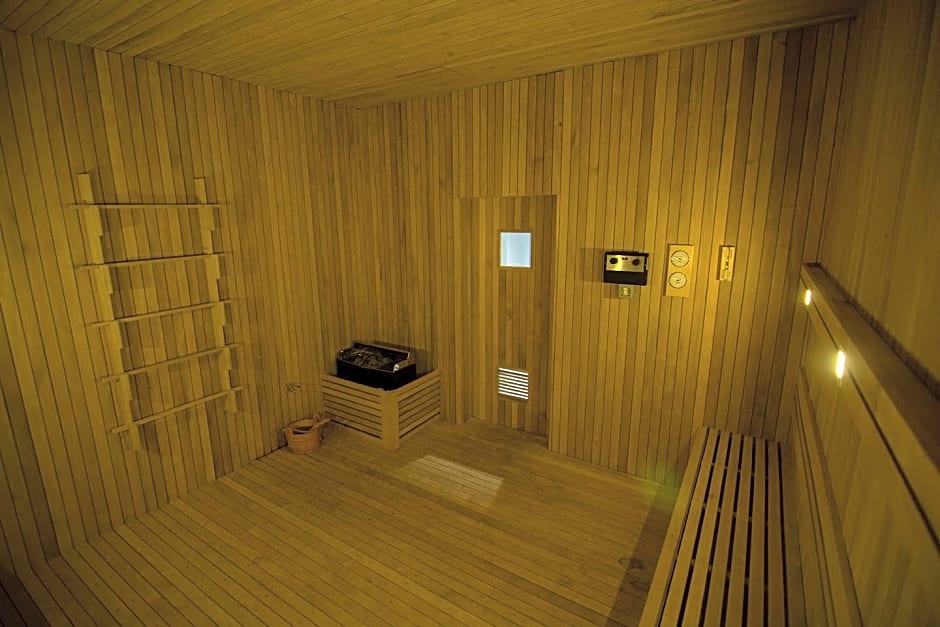 Sakura Residence & Hotel