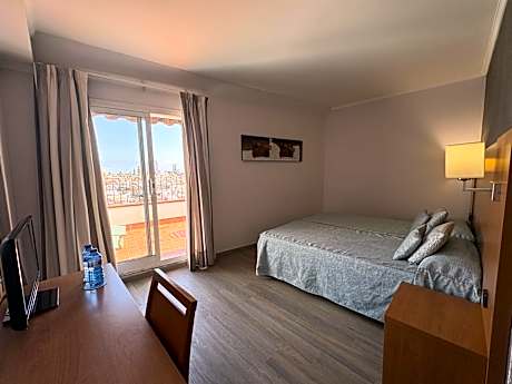 Double or Twin Room with Terrace