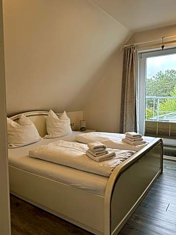One-Bedroom Deluxe Apartment