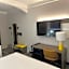 Comfort Suites Clackamas