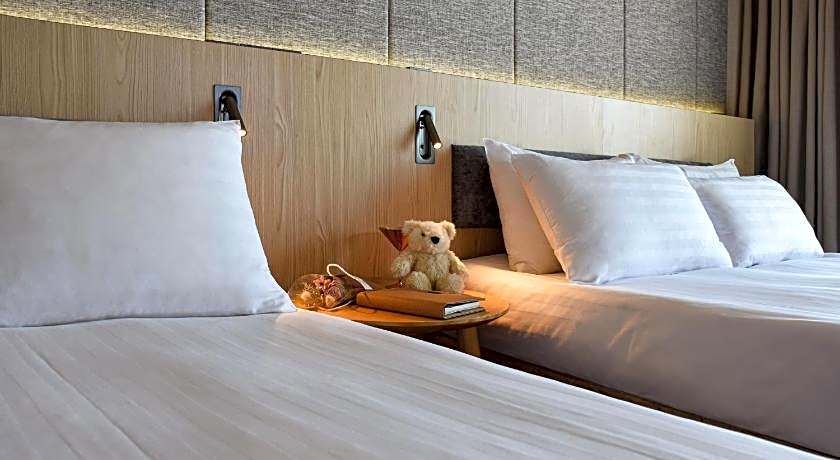 Metro Hotel