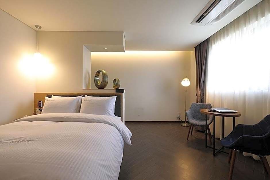 Suwon Saint Hotel
