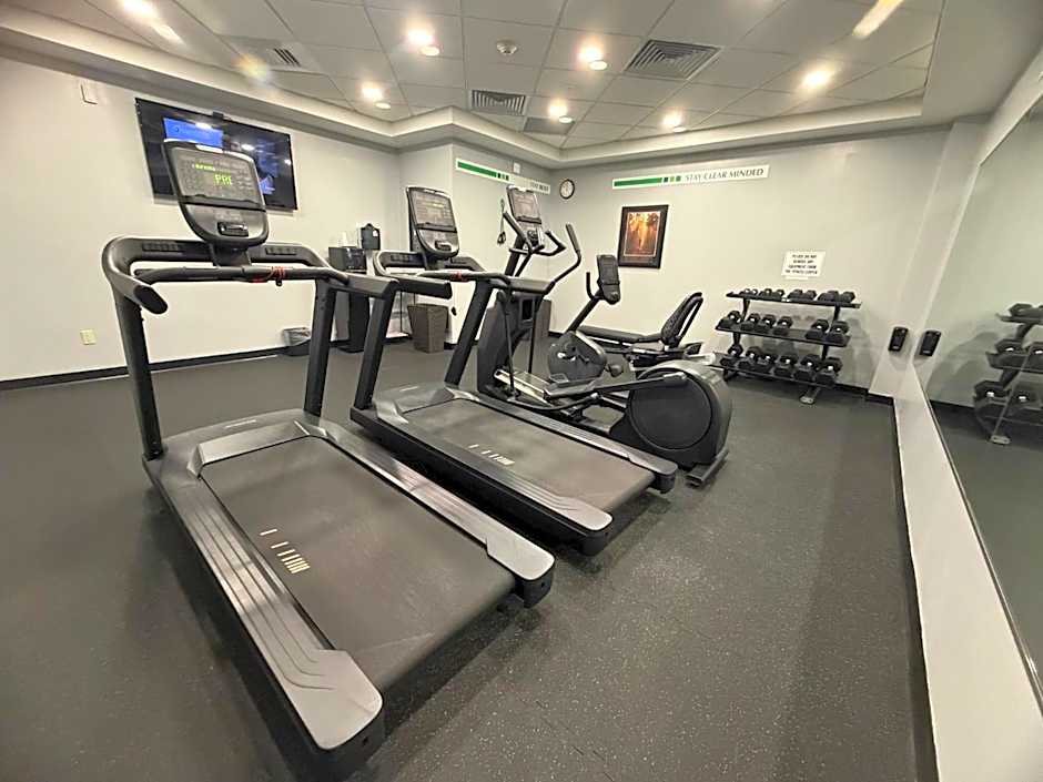 Holiday Inn Plainview-Long Island By IHG