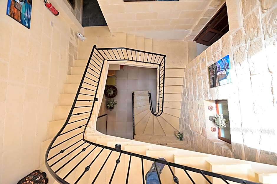 The Cloisters Bed And Breakfast