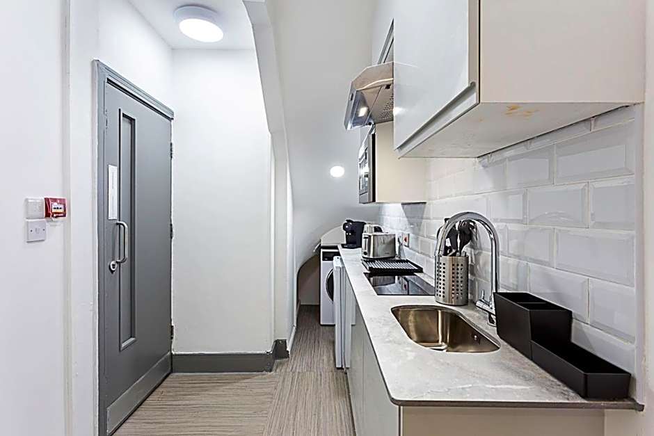 Modern Ealing Studio Apartments, London