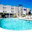Kyriad Toulon Est Hyeres La Garde